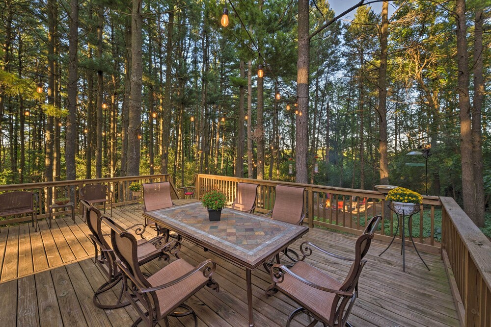 Lake Geneva Vacations - Lake Geneva Getaway w/ Fire Pit: Near Golf - Property Image 7