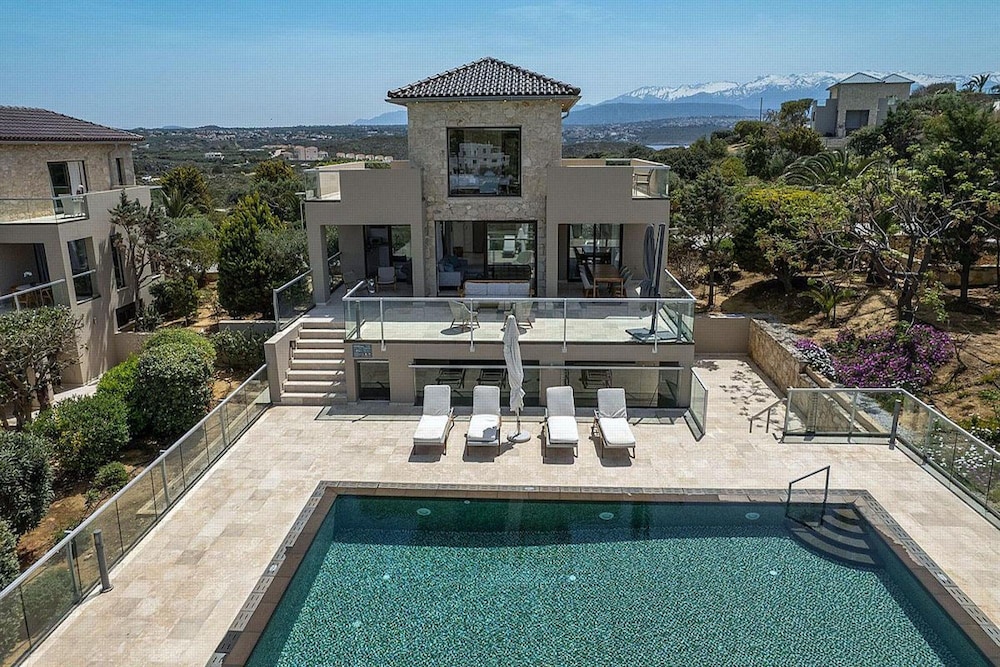Tersanas Villas