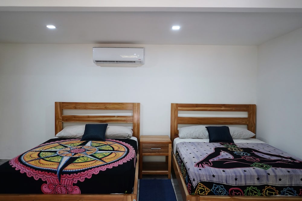 Dreamsea Surf Camp