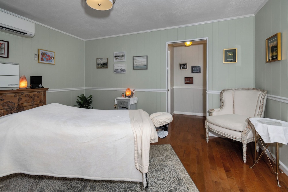Switzerland Inn