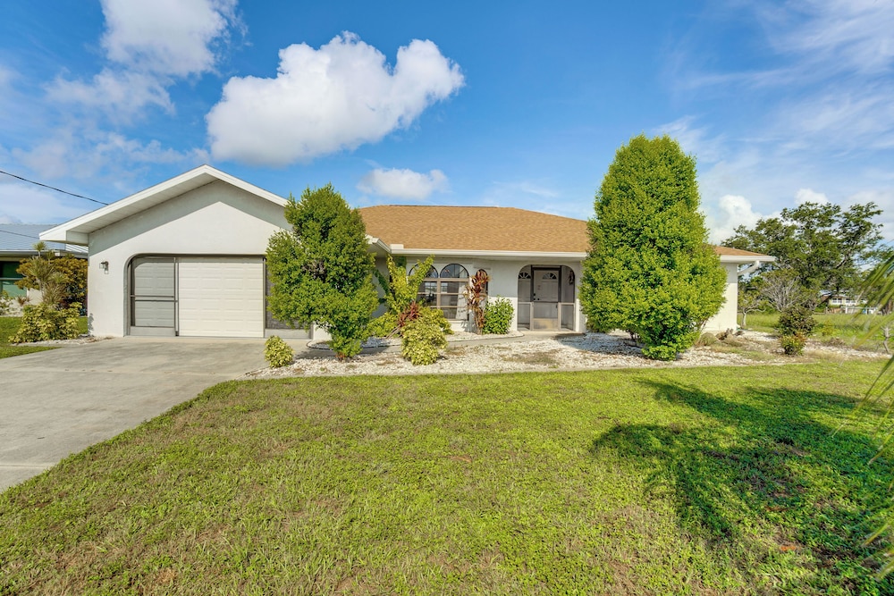 4 Mi to Beach: Canal-front Home in Port Charlotte!