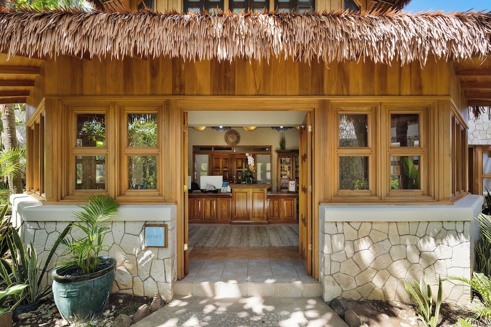 Hotel Ocean Cliff Hotel Negril Limited - Image 1