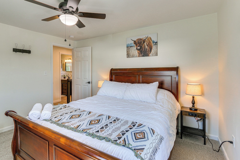 Spacious Shippensburg Home, Close to Museums! view 3