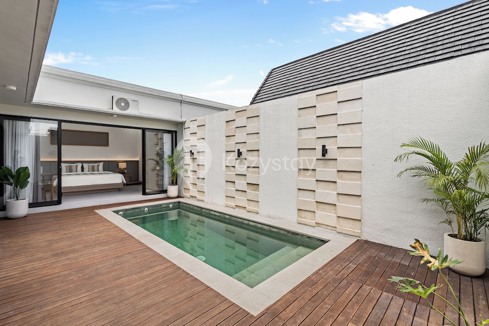 Navaya Villa by Kozystay - Seminyak