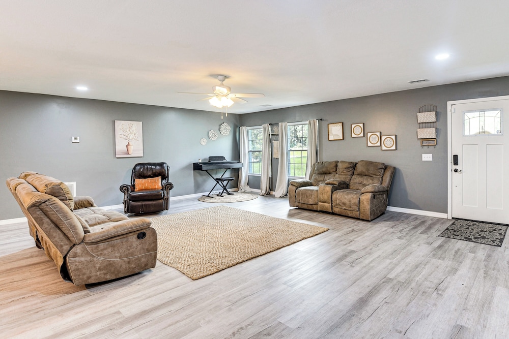 Hike, Fish & Explore: Retreat in Silver Springs!