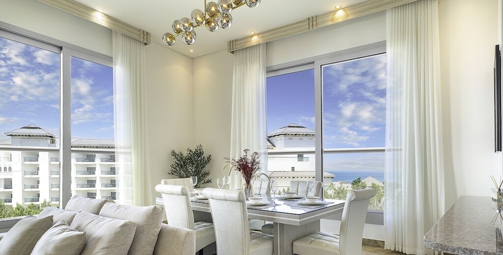 LUX Dream Palm Atlantis Sea View Suite