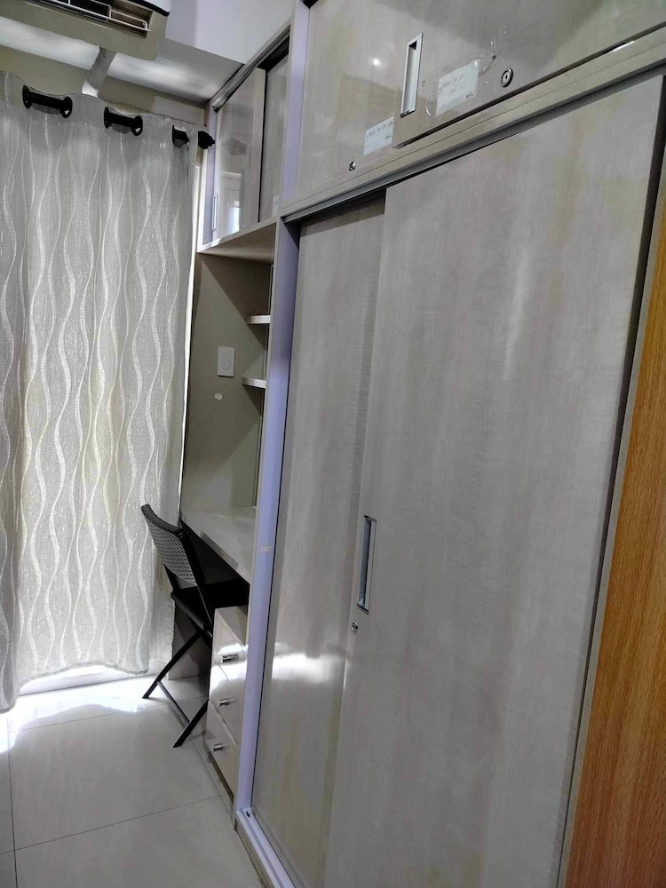 Peaceful Pasay Oasis - Entire Apartment for Rent