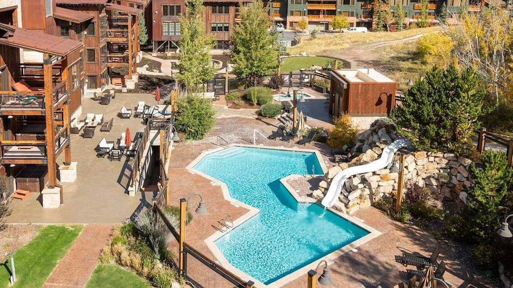 2 Bedroom Condo with Spa - Silver Baron Lodge 2 Condo