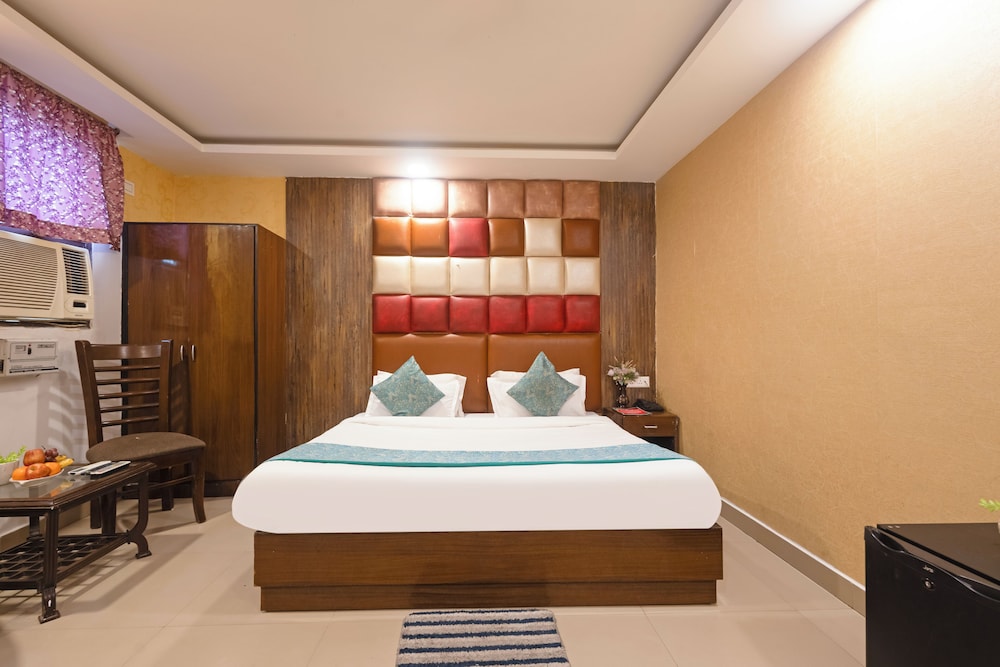 Hotel DSR Krone Delhi
