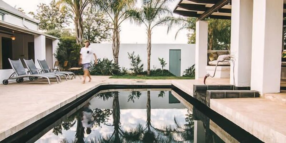 Shiraz Estate Villa & Studios
