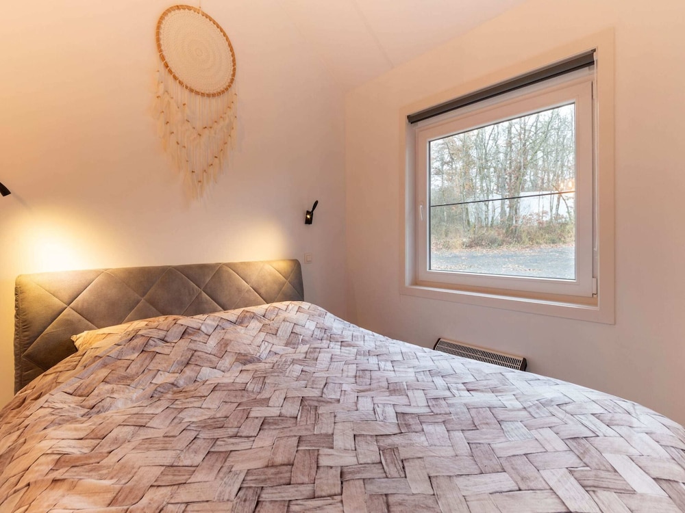 Cosy Chalet Near Durbuy in Nature