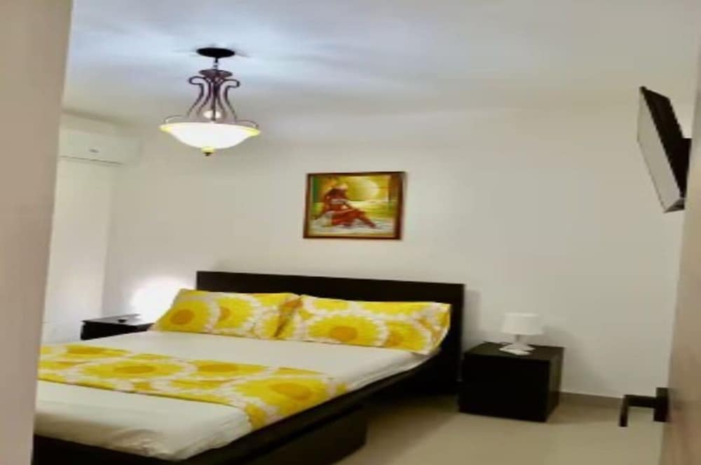 Hermoso Apartamento de Tres Habitaciones
