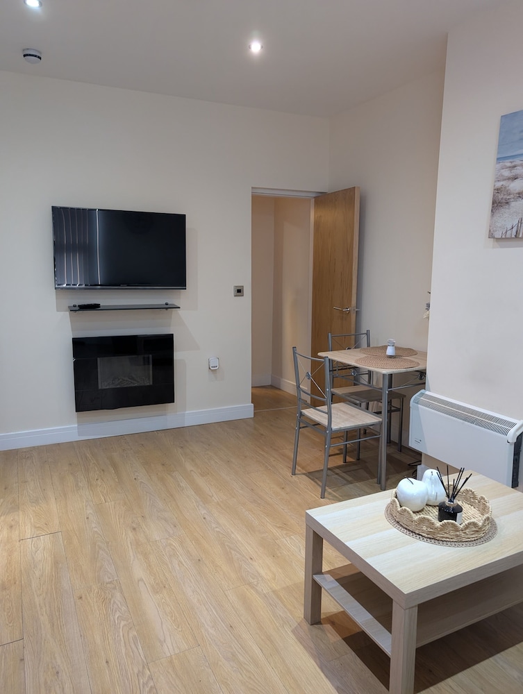 Upperhead Row Apartment