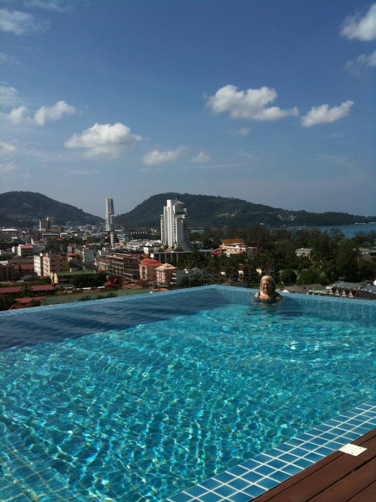 Luxurious 45sqm Apartment in Peaceful Patong Location