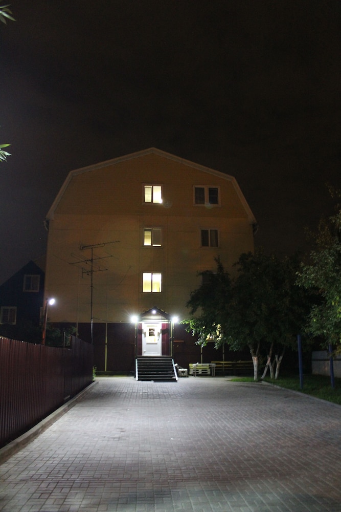 Hotel Vyrubovo - Hotel