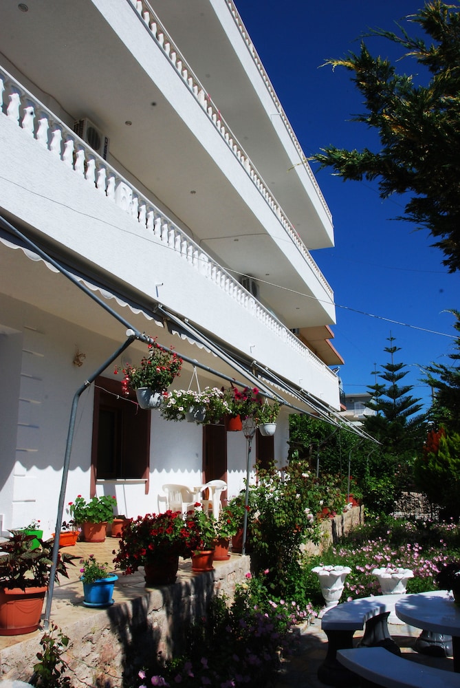 Vila Renato