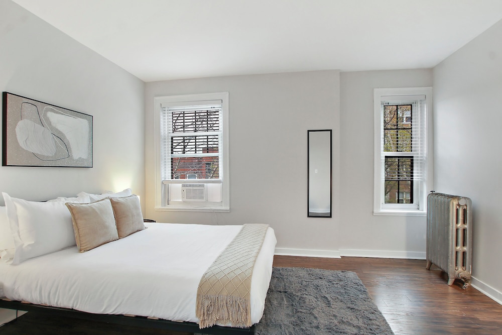 Chic 1BR - Harper rep