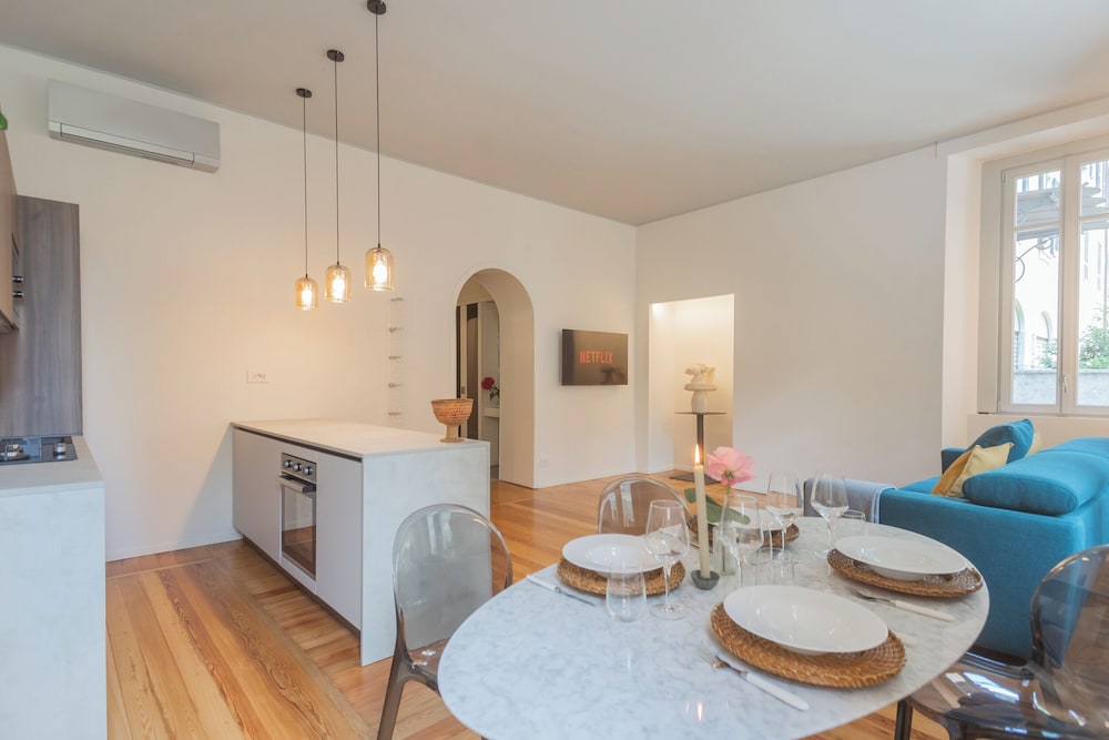 Como Liberty Suites - Garbo by Rent all Como