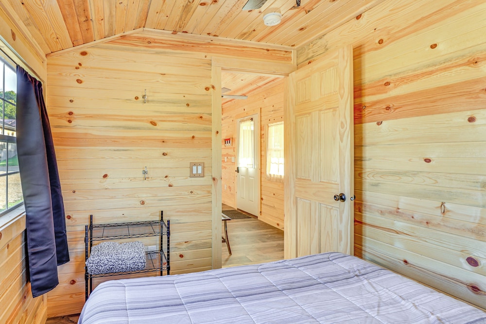 Riverfront Cabin Near Yellowstone Lake State Park view 3