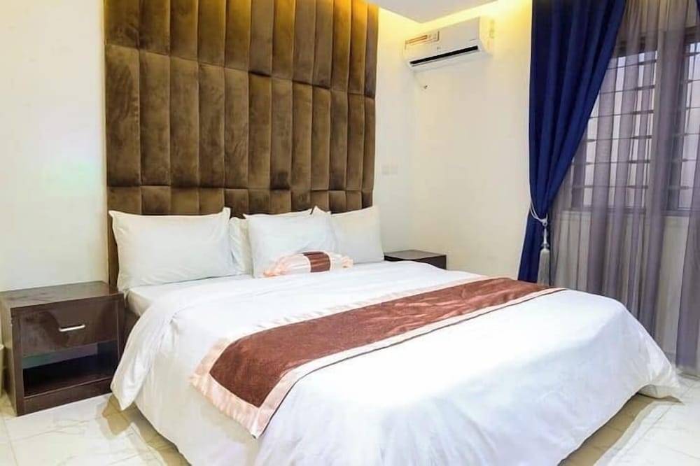 Cedarwood Apartment