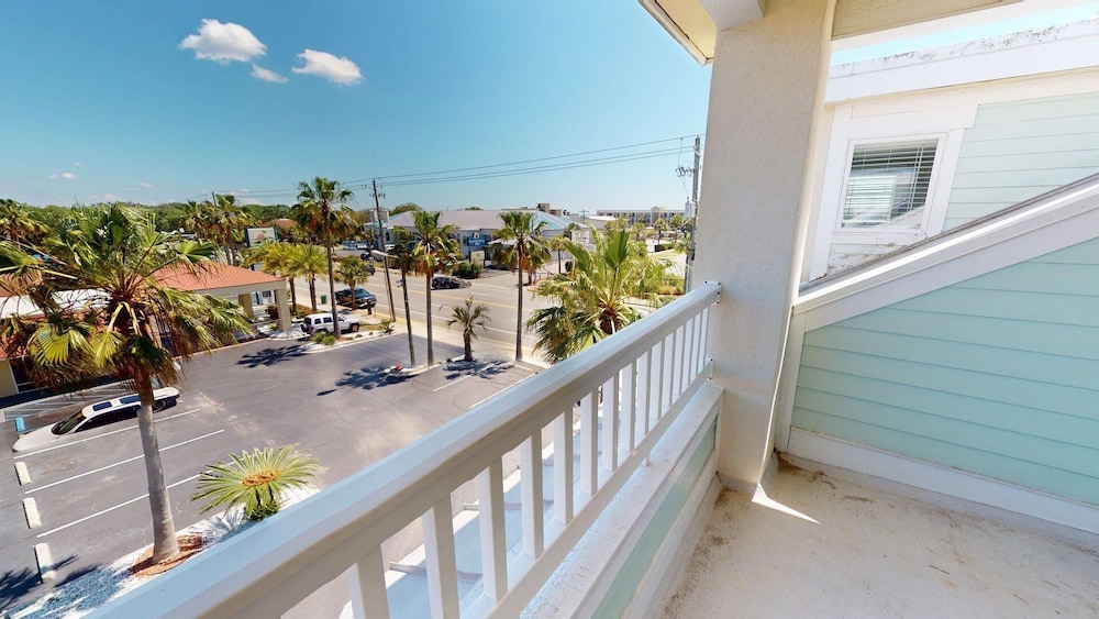 Captains Watch 2 by Tybee Vacation Rentals