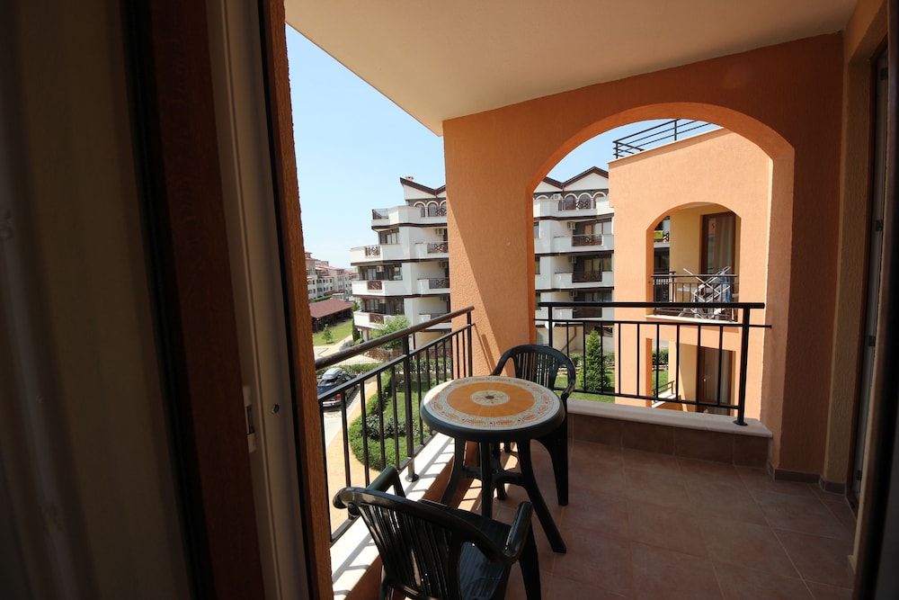 Menada Paradise Dreams Apartments