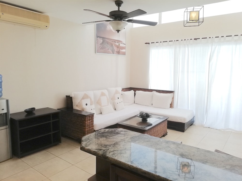 Los Corales Tropical Beach Resort & SPA