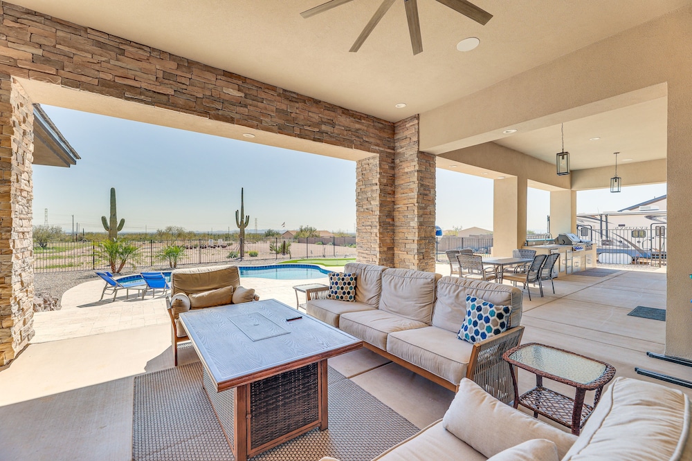 Luxurious Desert Oasis: Fireplace & Private Pool! view 4