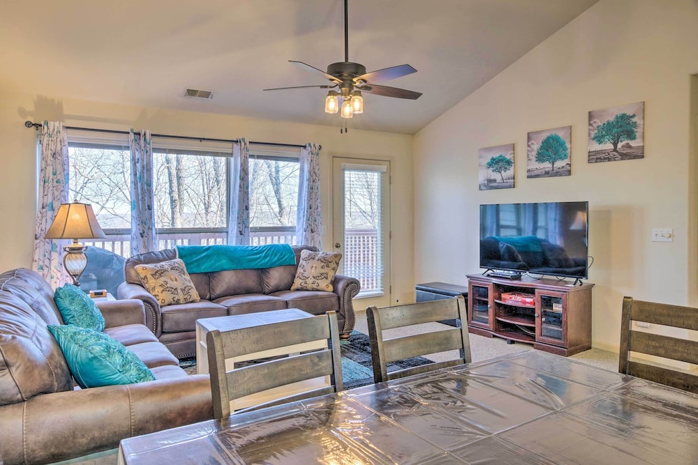 Branson Vacations - Walk-in Branson West Condo w/ Balcony, Pool Access - Property Image 1