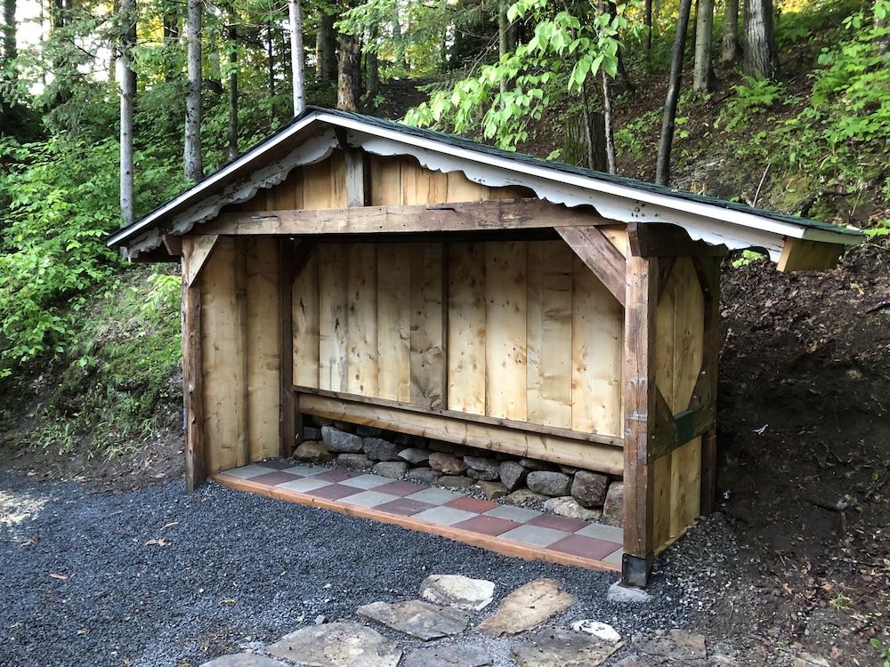 Chimo Cottage view 2