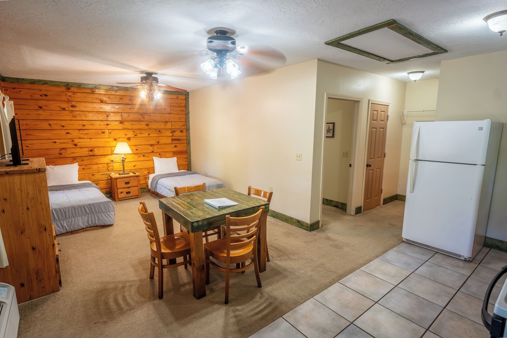 Fishtale Lodge