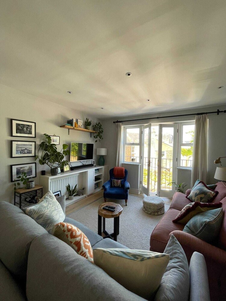 Bright & Stylish 1BD Flat - Wandsworth Town
