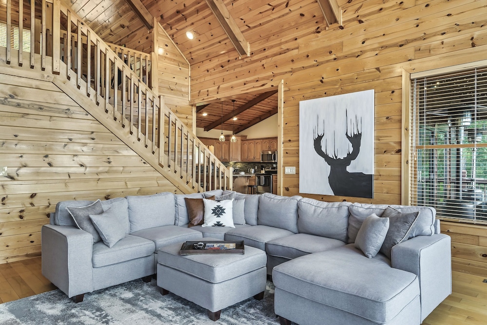 Game Rooms + Views: Spacious Mtn Cabin in Murphy! view 4