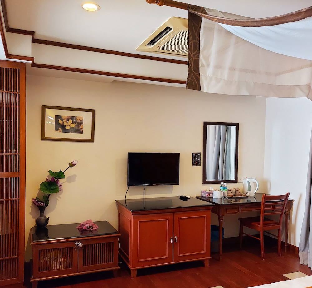 Alpine LXPD Full Seaview Water Chalet, photo 27