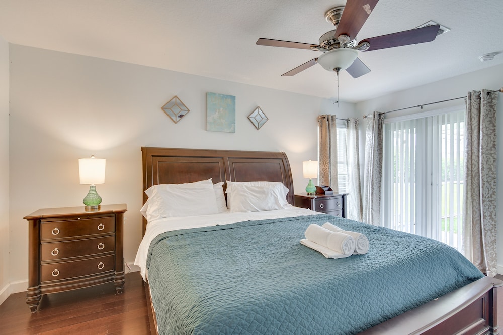 Pet-friendly Miami Home w/ Hot Tub & Pool Table
