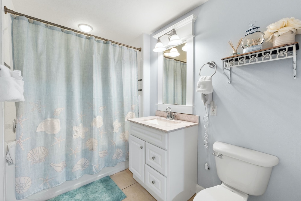 Grand Panama Beach Resort by Panhandle Getaways