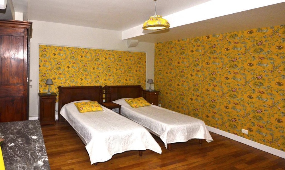 Les Chambres du Chapitre view 3