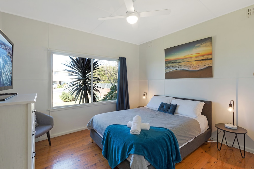 Bungo Beach House Pet Friendly House view 2