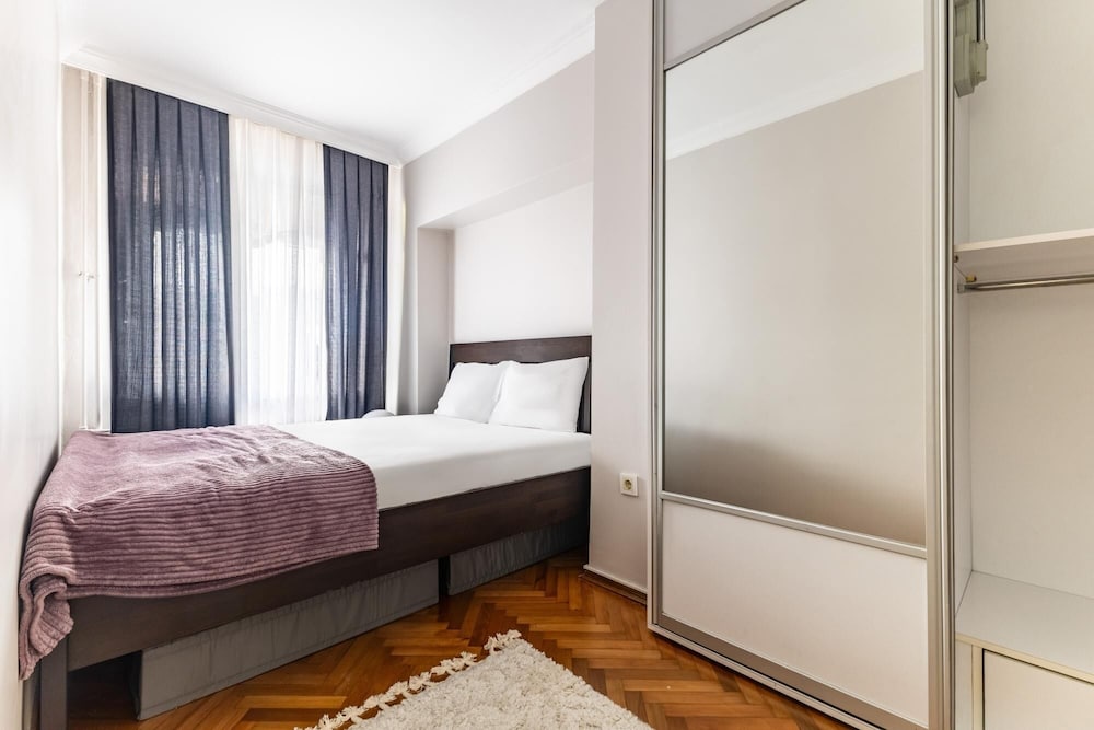 Flat Near Marina and Marmaray in Bagdat Avenue