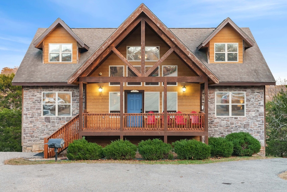 Kemper's Cabin in the Ozarks - Onsite Amenities