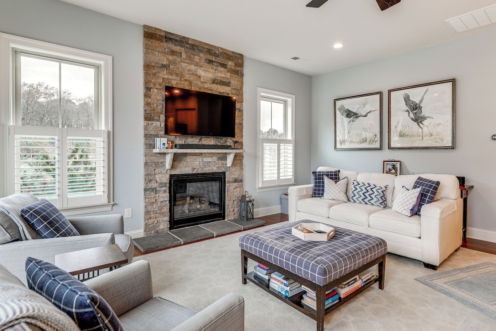 Communal Pools, 6 Mi to Bethany Beach! Family Home
