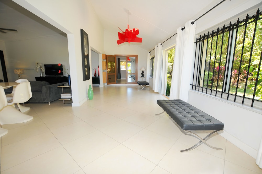 Villa Acassia with 2 rooms view 3