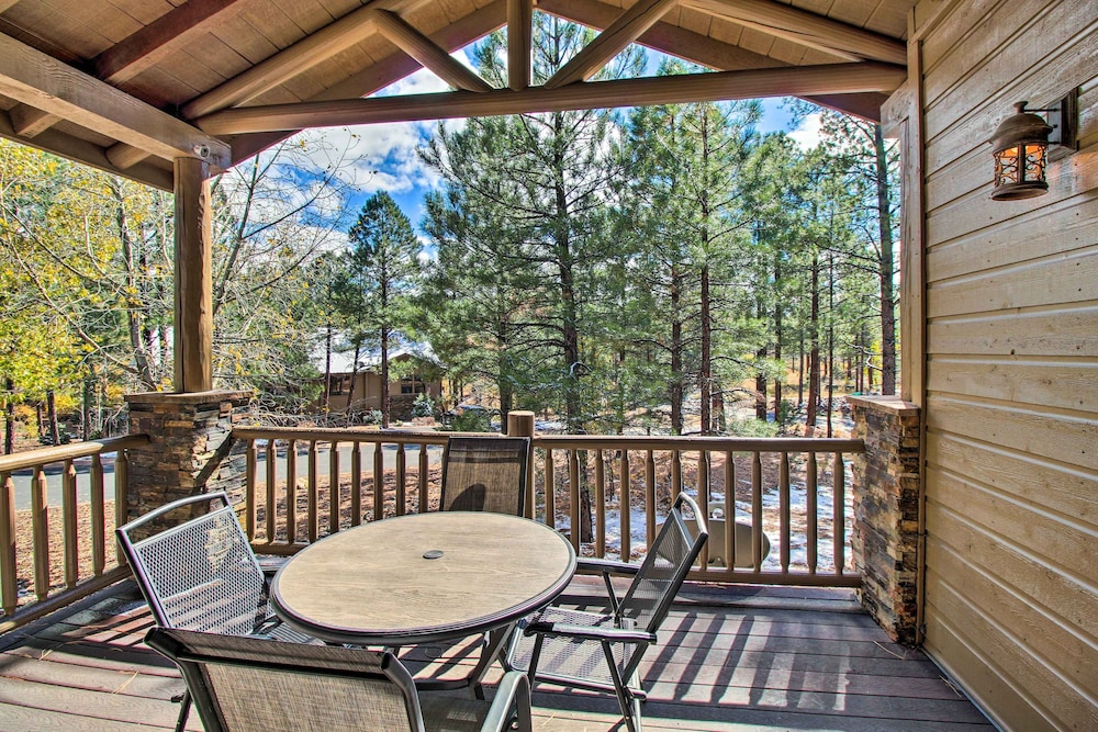 Covered Deck: Cozy Show Low Villa in Torreon! view 4