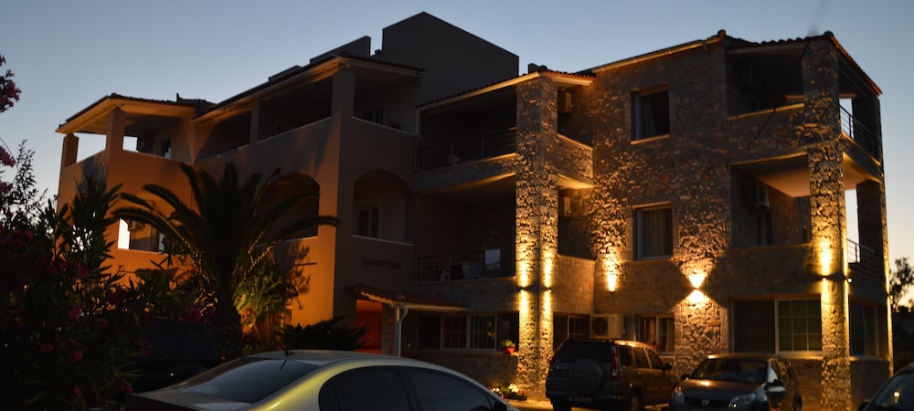 Diamond Palace Apartments