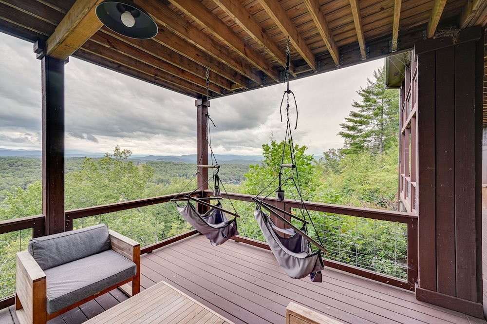 Relaxing Salem House With Boat Slip & Mtn Views! view 2