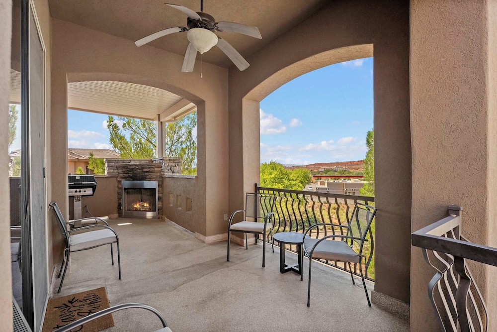 The Overlook at Coral Springs