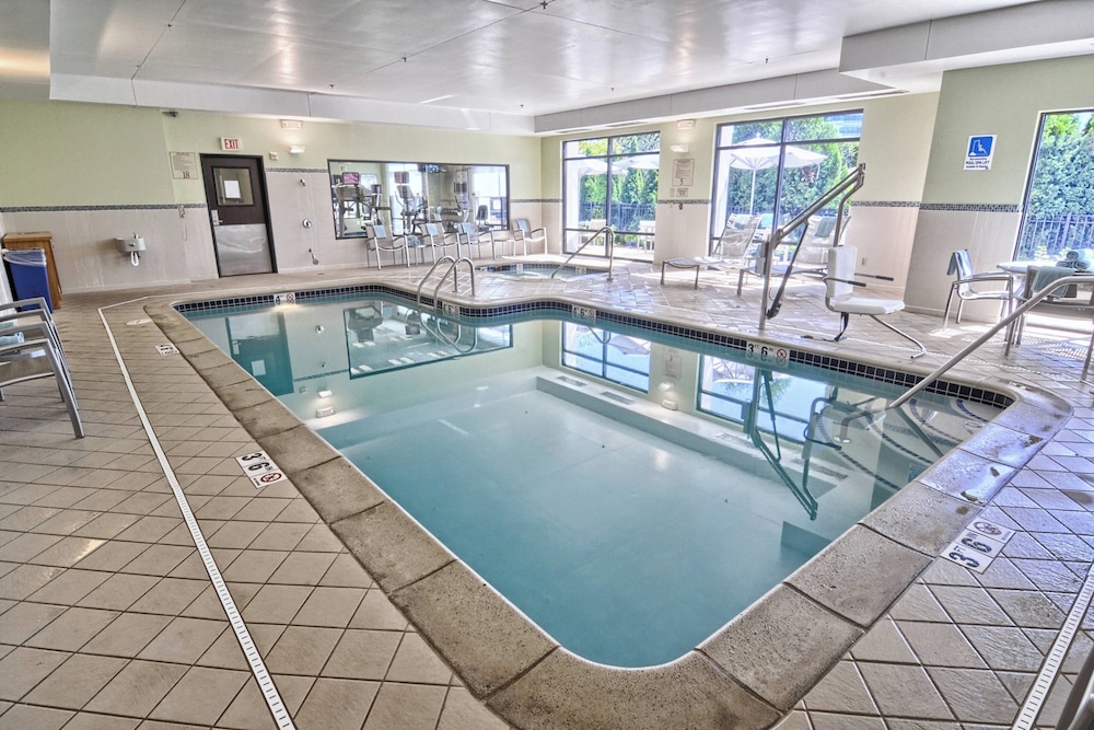 SpringHill Suites Detroit Southfield - Property Image 11