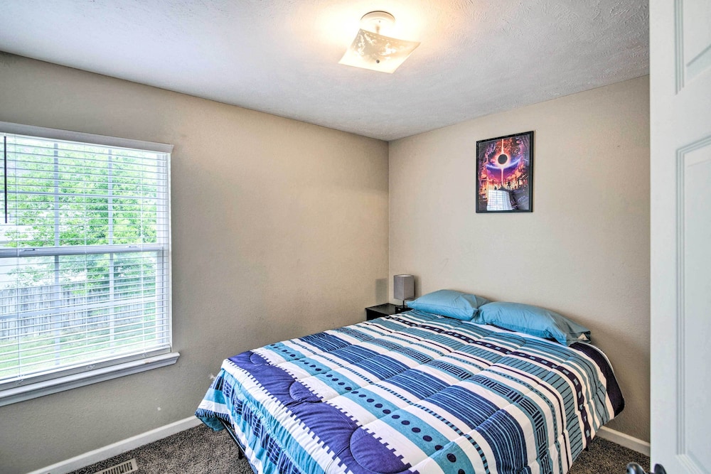La Vergne Townhome: 22 Mi to Dtwn Nashville! - Property Image 27