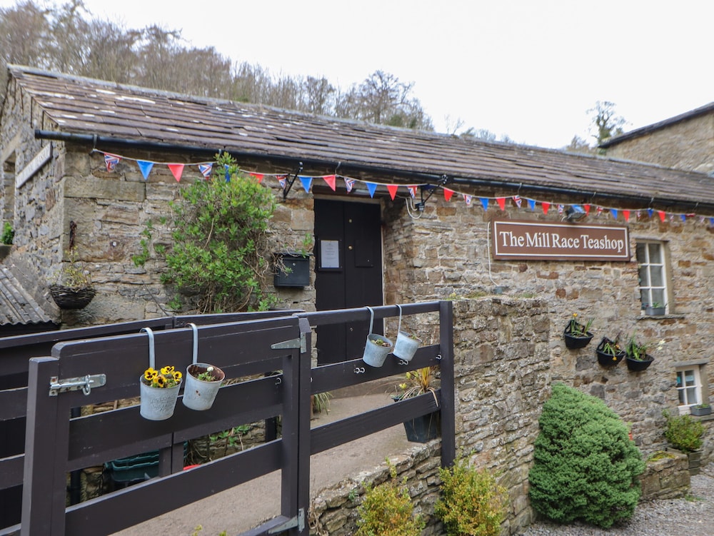 Old Wool Shop