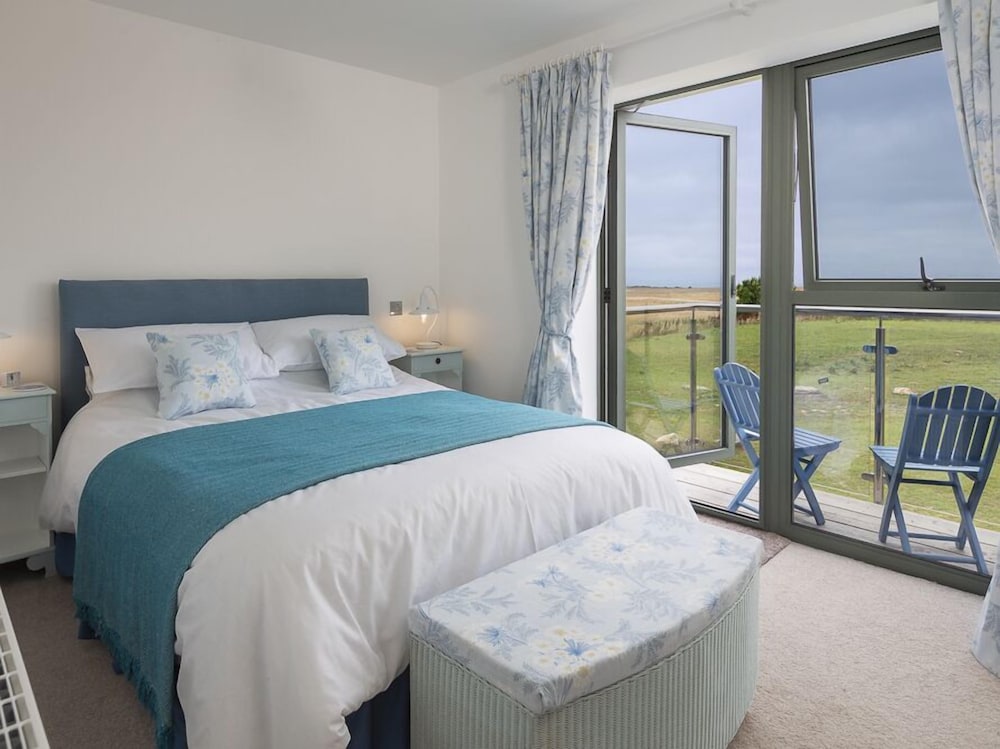 3 Ocean Reach view 4